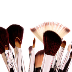 Brochas-de-maquillaje-limpias
